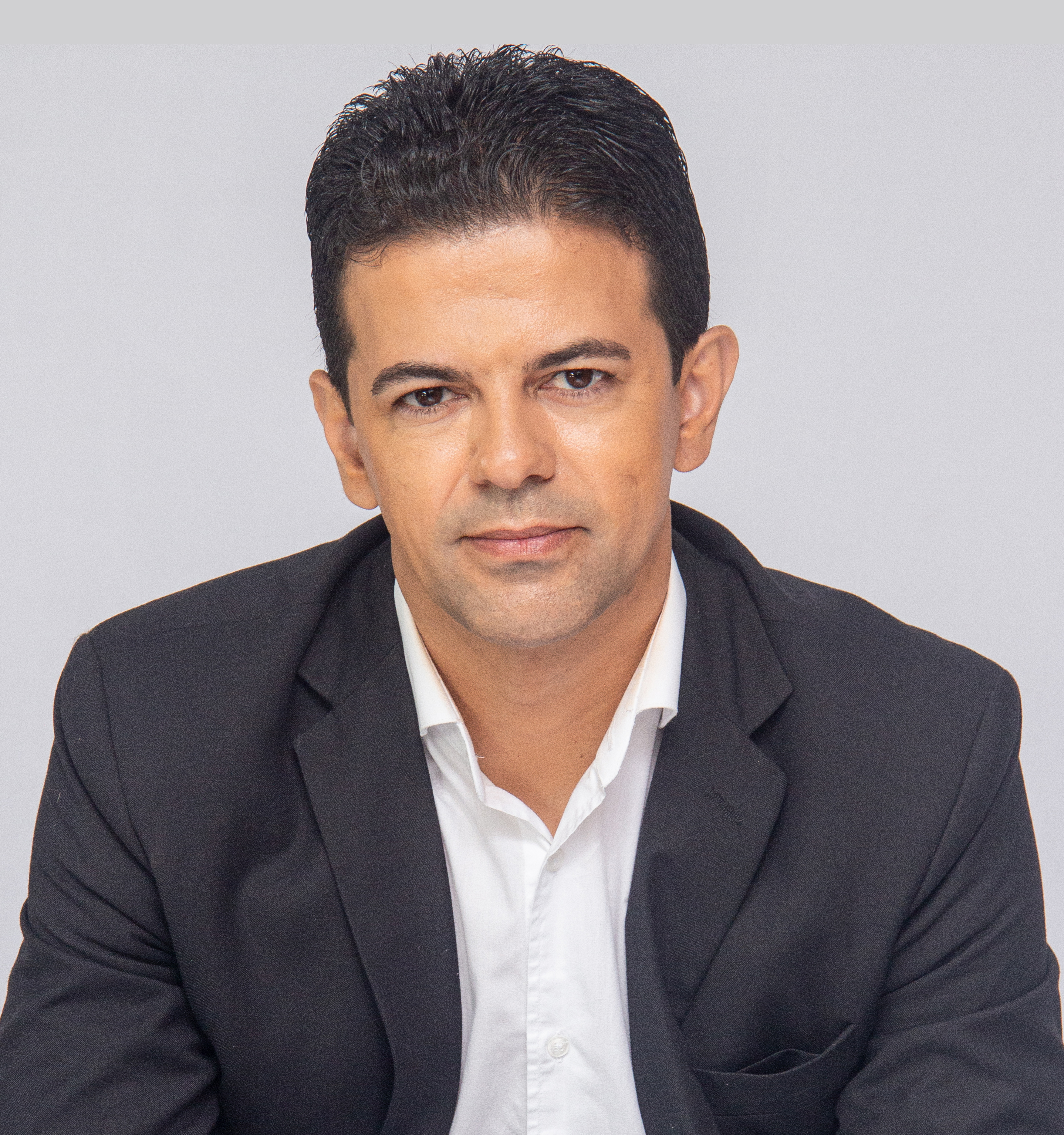 Manoel Douglas Soares Oliveira (Preto)